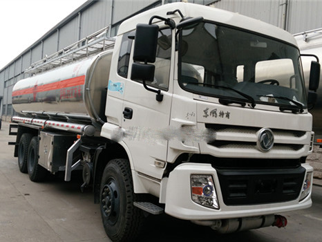 东风特商国五后八轮21方铝合金油罐车