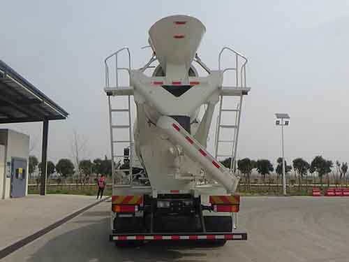 陕汽牌SX5310GJBFB386型混凝土搅拌运输车