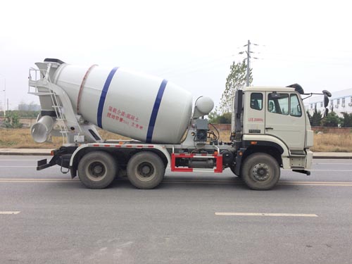 楚胜牌CSC5255GJBZ型混凝土搅拌运输车