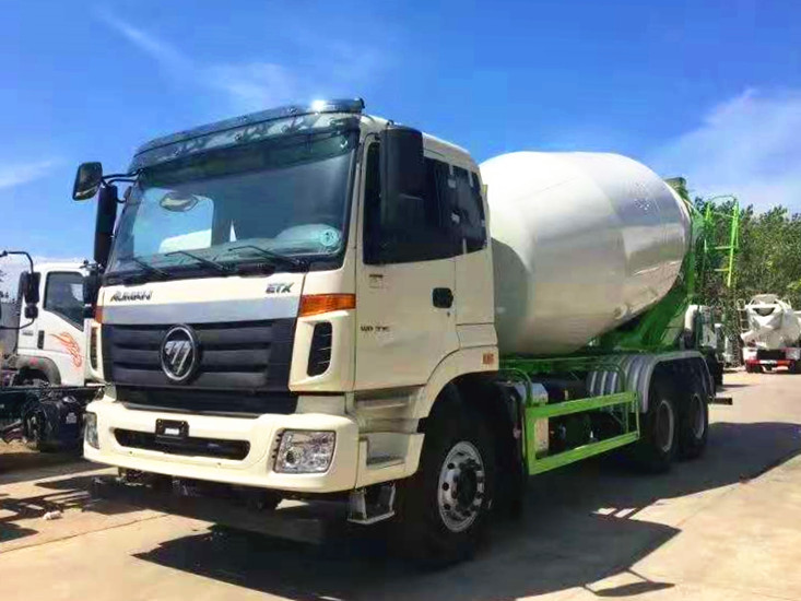 8-10方  欧曼搅拌车